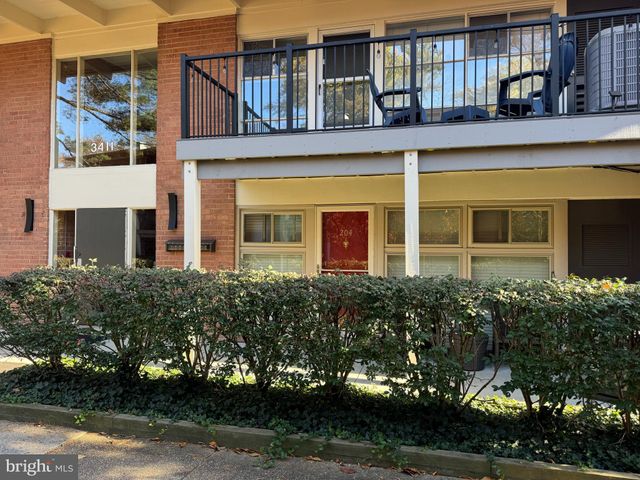 $250,000 | 3411 University Boulevard West, Unit 204 | North Kensington