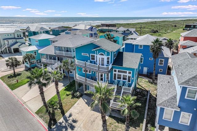 $747,000 | 684 Anchor Drive | Port Aransas