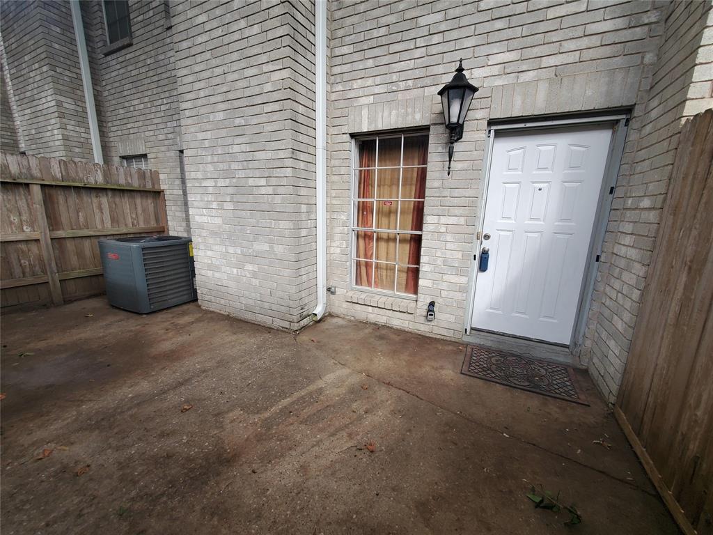 a view of a storage & utility room