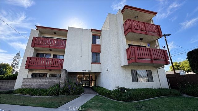 $459,900 | 4591 Orange Avenue, Unit 103 | Bixby