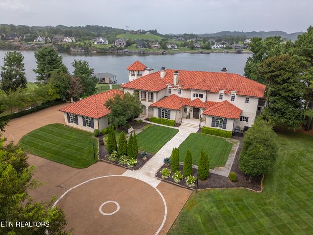 $8,900,000 | 8719 Inlet Drive