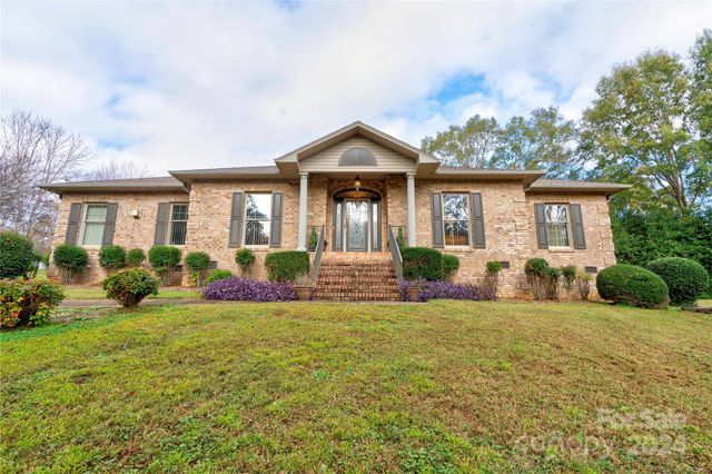 $599,000 | 101 Hidden Cove Drive