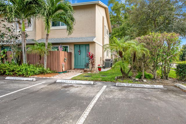 $354,500 | 910 Banks Road | Coconut Creek