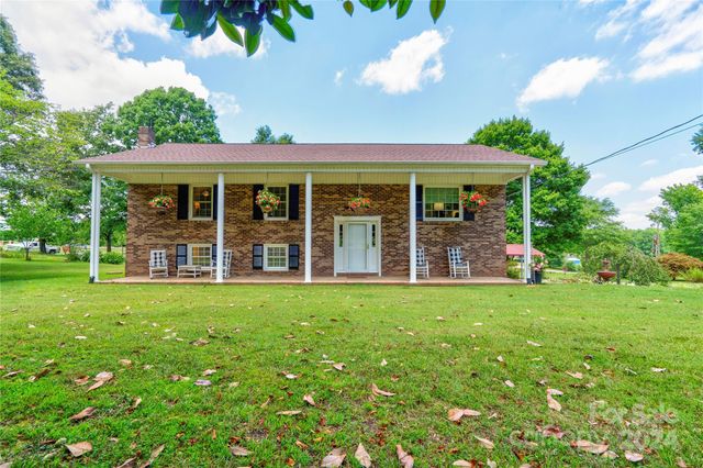 $340,000 | 201 Hoopaugh Avenue | Colfax Township - Rutherford County