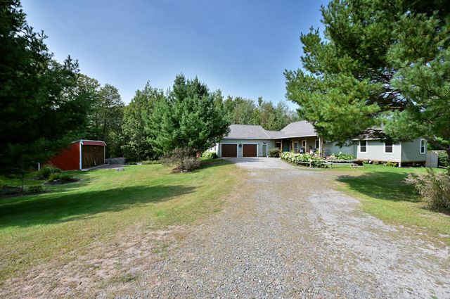 $469,500 | W8576 Sand Road | Bashaw