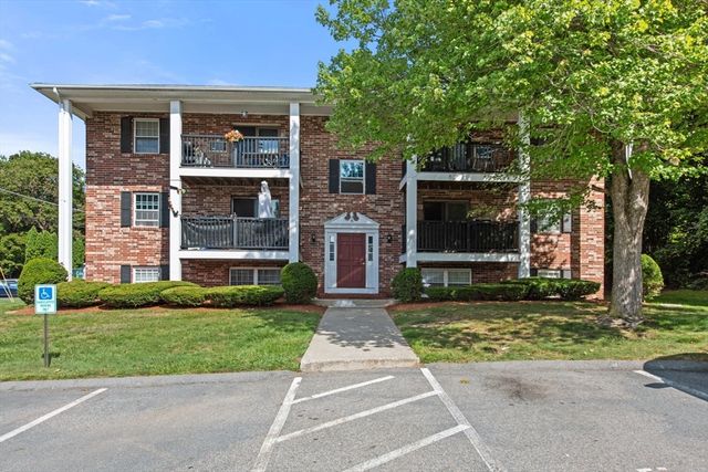 $2,950 | 5 Walker Road, Unit 2 | Downtown North Andover