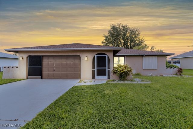 $299,000 | 135 Southeast 5th Street | Cape Coral