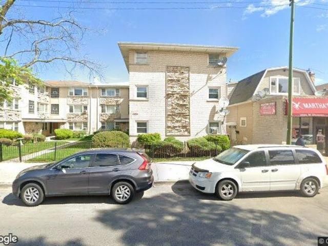 $133,900 | 6964 West Diversey Avenue, Unit 6 | Montclare Gardens