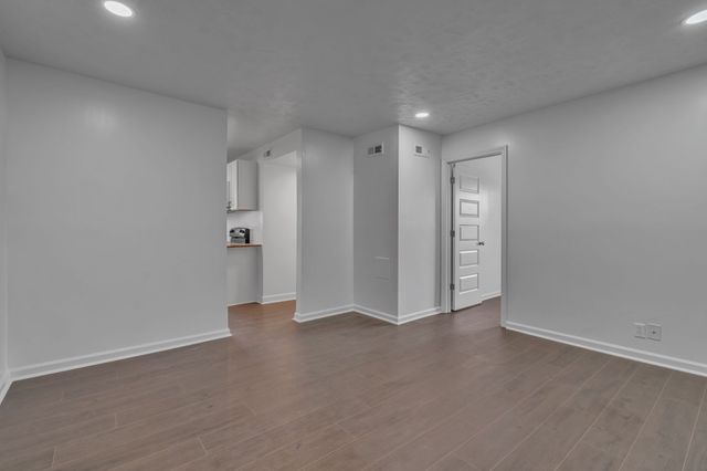 $1,600 | 2714 Jefferson Street, Unit 101 | Hadley Park