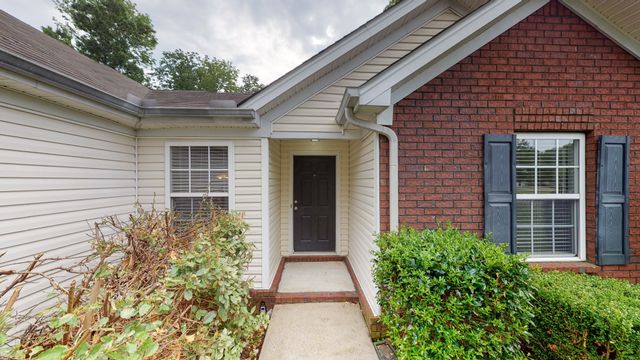 $1,895 | 1204 Hartfield Court | Villages of Long Hunter