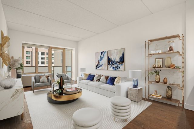 $4,042 | 41-34 Crescent Street, Unit 8M | Long Island City