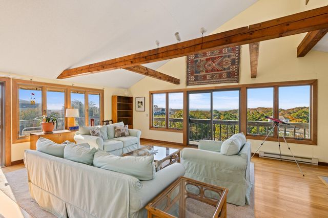 $2,395,000 | 14 Creek Round Hill Road | Provincetown Center