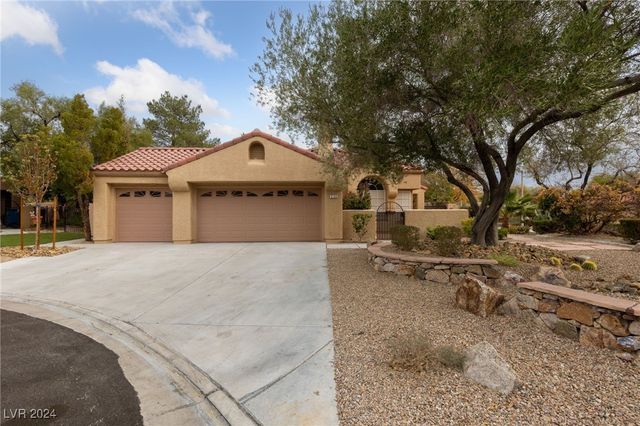 $574,900 | 8100 Sedona Sunset Drive | Sedona in the Pueblo at Summerlin