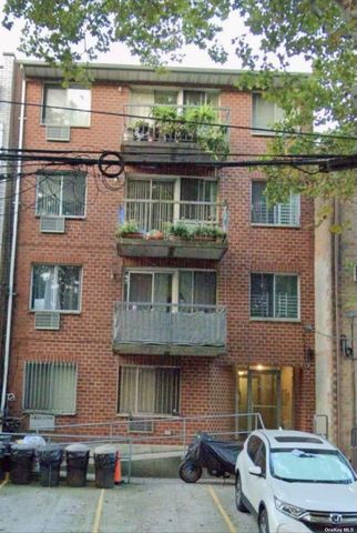 $2,900 | 76-16 Grand Central Parkway, Unit 2A | Forest Hills