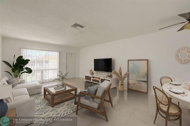 $2,400 | 2755 Northeast 28th Avenue, Unit F1 | Lighthouse Point