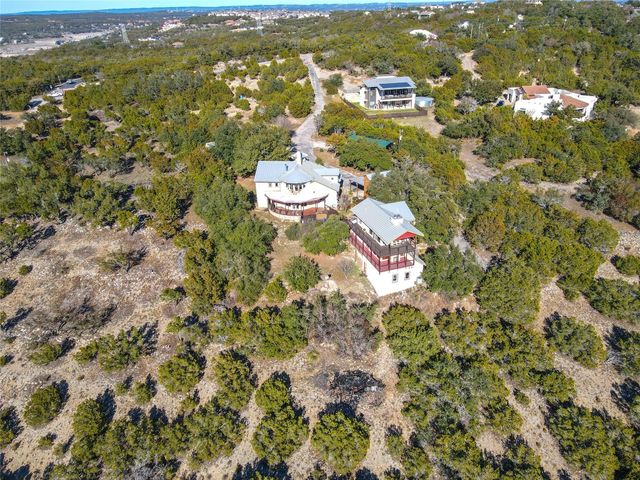 $1,600,000 | 4174 Bee Creek Road | Travis Settlement