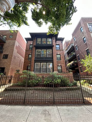 $3,500 | 921 West Agatite Avenue, Unit 3 | Uptown Chicago