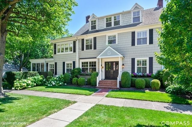 $1,900,000 | 265 Woodland Avenue | Winnetka