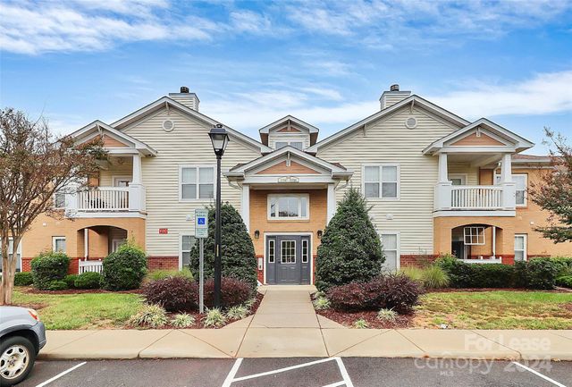 $1,875 | 11761 Ridgeway Park Drive | Ballantyne West