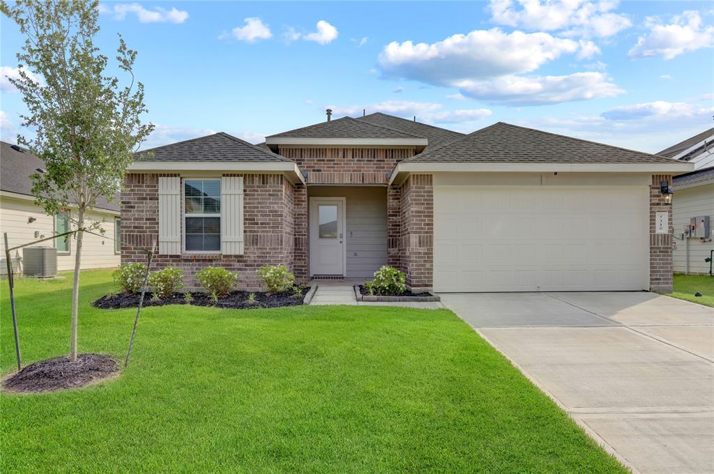 7310 FADED VIOLET DRIVE IS NOW FOR LEASE! THIS 3 BED, 2 BATH HOME IS LOCATED IN WINDSTONE ON THE PRAIRIE.