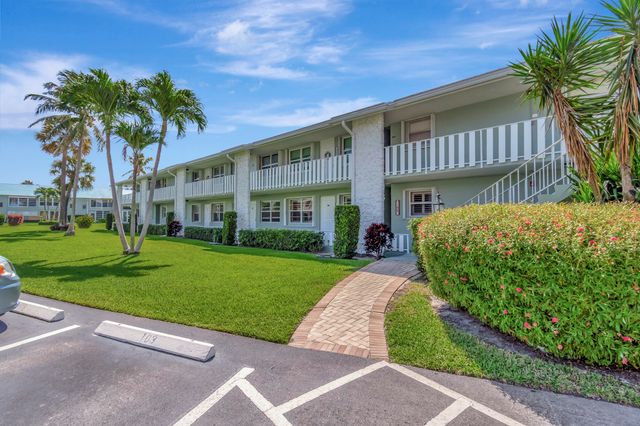 $299,000 | 5540 North Ocean Boulevard, Unit 204 | Ocean Ridge