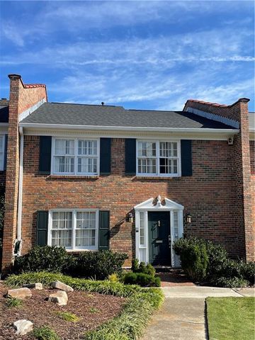 $3,000 | 4545 Wieuca Road Northeast, Unit 8 | North Buckhead