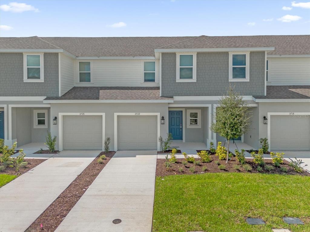 a front view of house with yard