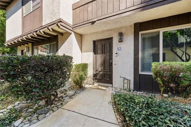 $399,000 | 1077 South Santo Antonio Drive, Unit 42 | Cooley Ranch