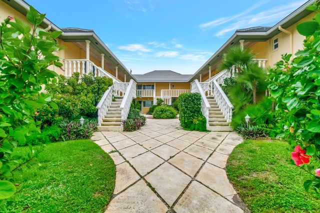 $549,500 | 1030 Langer Way, Unit 6 | Delray Beach Association