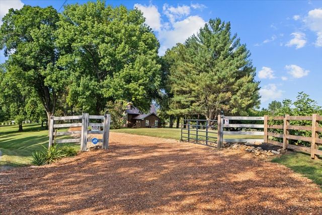 $1,749,000 | 2830 Lockertsville Road