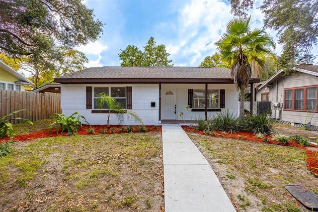 $379,999 | 304 West Lambright Street | Old Seminole Heights