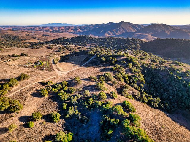 $735,000 | 1000 Long Canyon Road