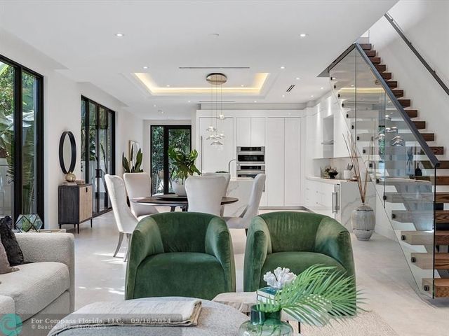 $1,700,000 | 820 Northeast 17th Terrace | Victoria Park