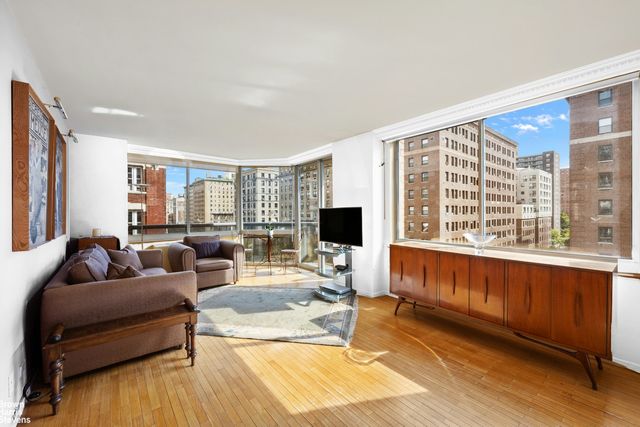 $1,725,000 | 250 West 90th Street, Unit 11H | Upper West Side