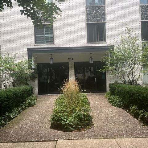 $269,900 | 211 Elgin Avenue, Unit 3K | Forest Park