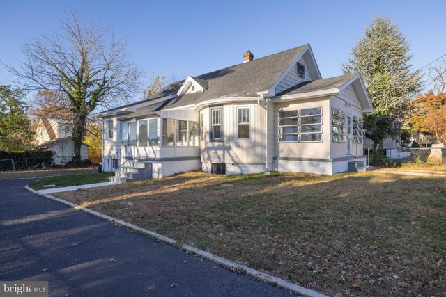 $339,800 | 211 Virginia Avenue | Brookland Terrace