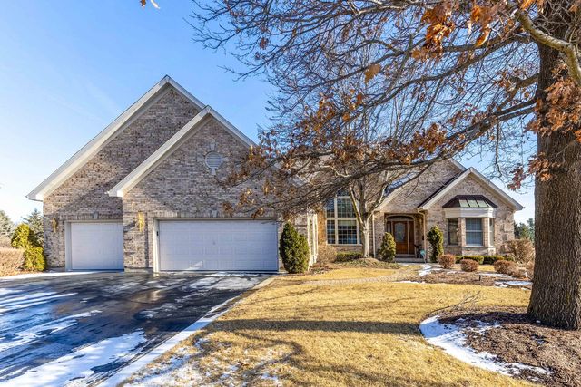 $549,900 | 7100 Swallow Way | Algonquin Township - McHenry County