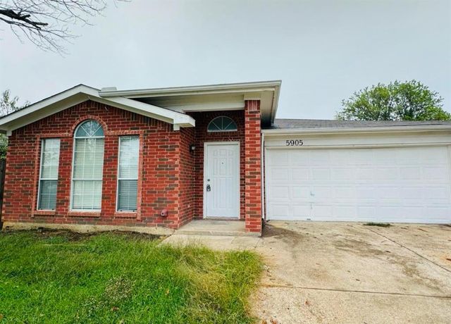 $2,200 | 5905 James River Drive | Southeast Arlington