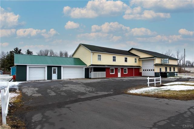 $449,900 | 7360 Highway 46 | Verona