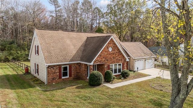 $373,500 | 2055 Storm Canyon Road | West Suburban Winston-Salem