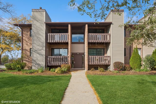 $255,000 | 7548 Clarendon Hills Road, Unit 2B | Willowbrook Village