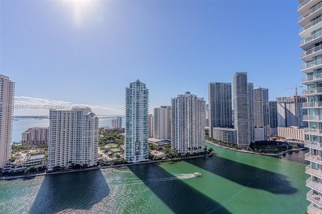 $725,000 | 335 South Biscayne Boulevard, Unit 3005 | Downtown Miami