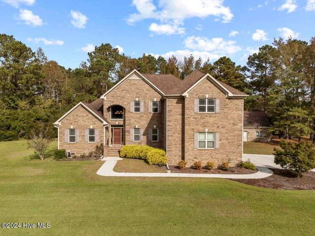 $810,000 | 165 Country Squire Lane | Jacksonville Township - Onslow County