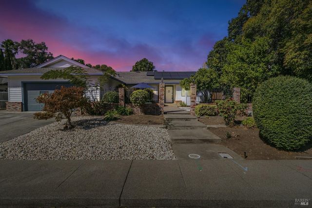 $575,000 | 3007 Ponderosa Court | Fairfield