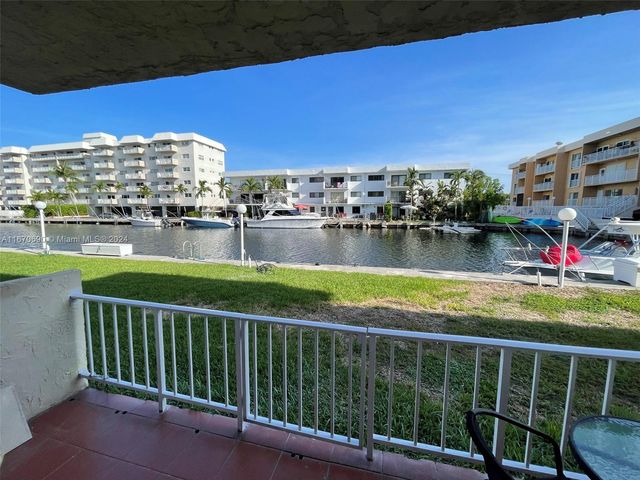 $298,000 | 3522 Northeast 171 Street, Unit 103 | Eastern Shores