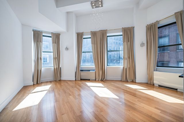 $830,000 | 99 John Street, Unit 1207 | Financial District