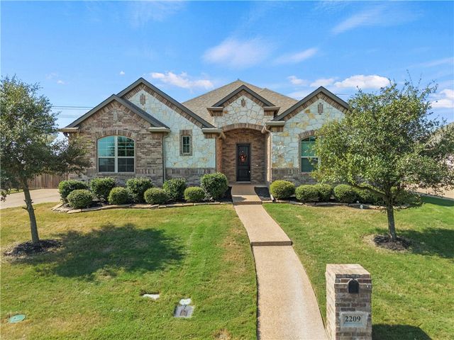 $499,900 | 2209 Therese Drive | West Waco