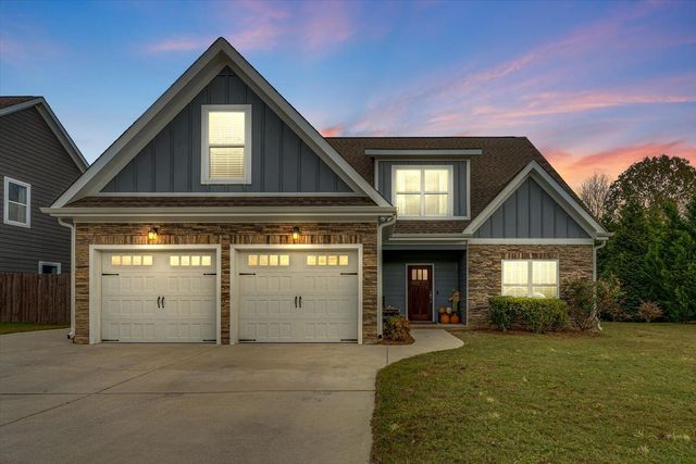 $525,000 | 2879 Waterhaven Drive | Chattanooga