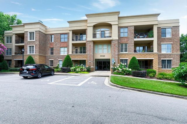 $3,350 | 3920 Essex Garden Lane, Unit 105 | Crabtree