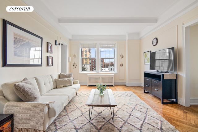 $780,000 | 90 8th Avenue, Unit 6E | Park Slope